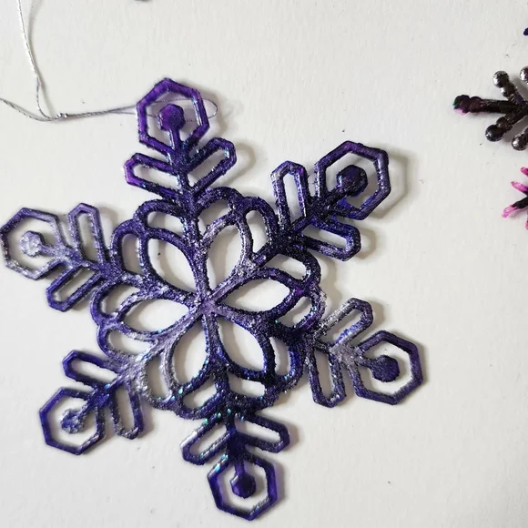 6 HANDCRAFTED Upcycled Plastic Snowflakes HANDPAINTED Holiday Ornaments Decor - Picture 10 of 17